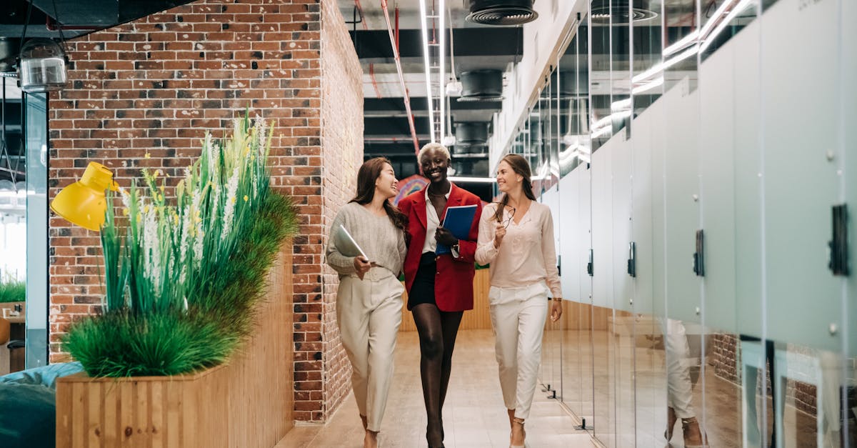 What is SaaS advertising?